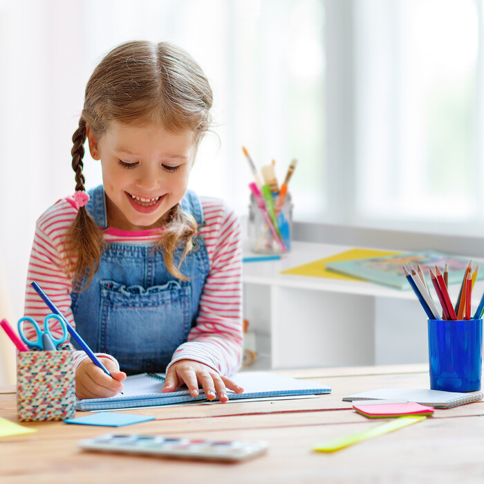 Relaxdays Schreibtisch für Kinder mit Schubladen