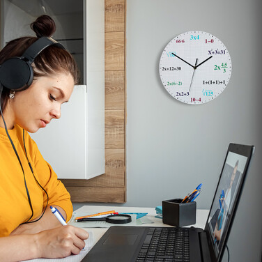 Relaxdays Wanduhr mit mathematischen Formeln