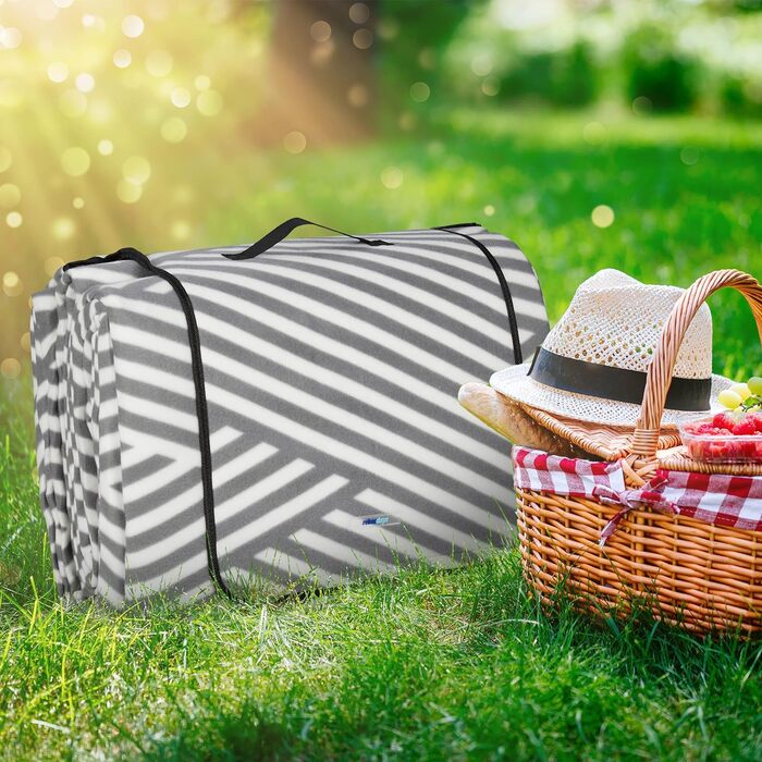 Relaxdays XXL Picknickdecke, 600x200 cm, isoliert, wasserdicht, Fleece Stranddecke, Tragegriff, Zickzack, weiß/grau
