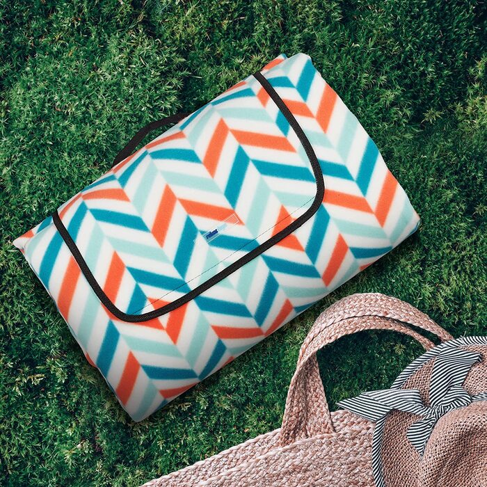 Relaxdays XXL Picknickdecke, 200x300 cm, isoliert, wasserdicht, weiche Fleece Stranddecke, Tragegriff, Zickzack, bunt